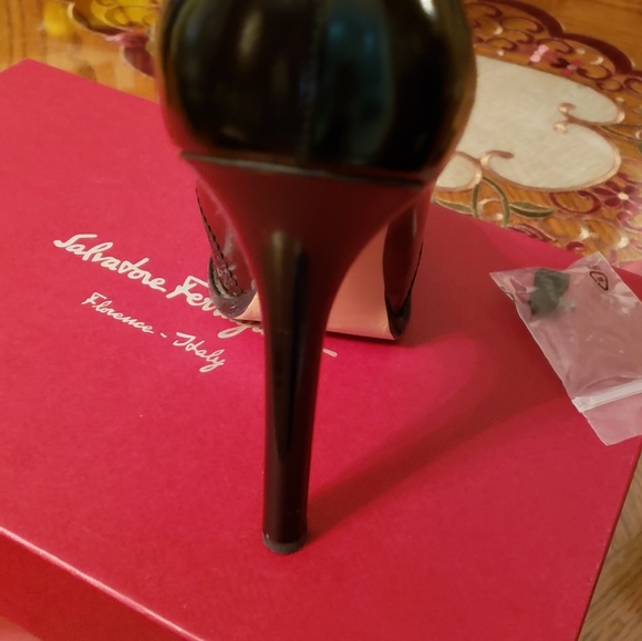 Salvatore ferragamo - Picture 2 of 8